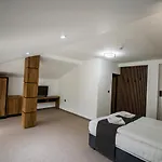 Hotel Kirkovo 호텔