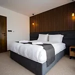 Hotel Kirkovo 호텔 2*