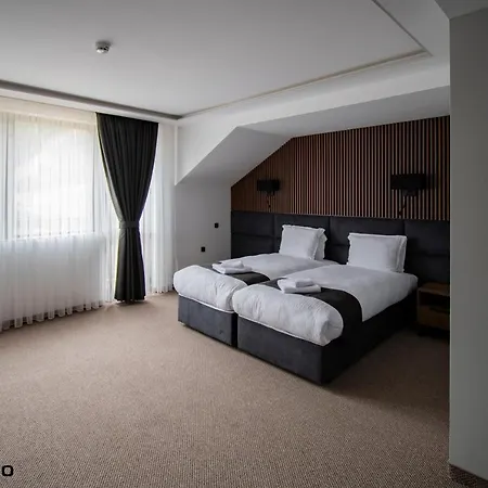 Хотел Hotel Kirkovo 2*